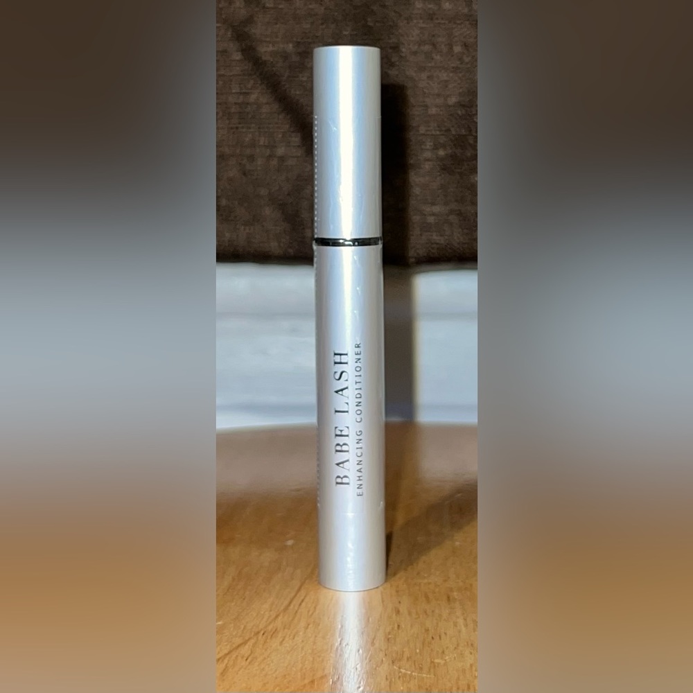 Babe lash enhancing conditioner. Sealed. New.